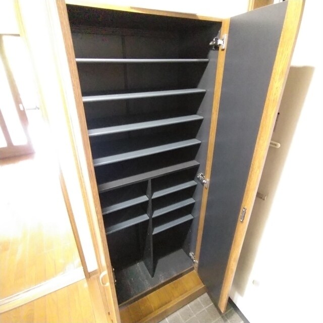 シュトラール弐番館の物件内観写真