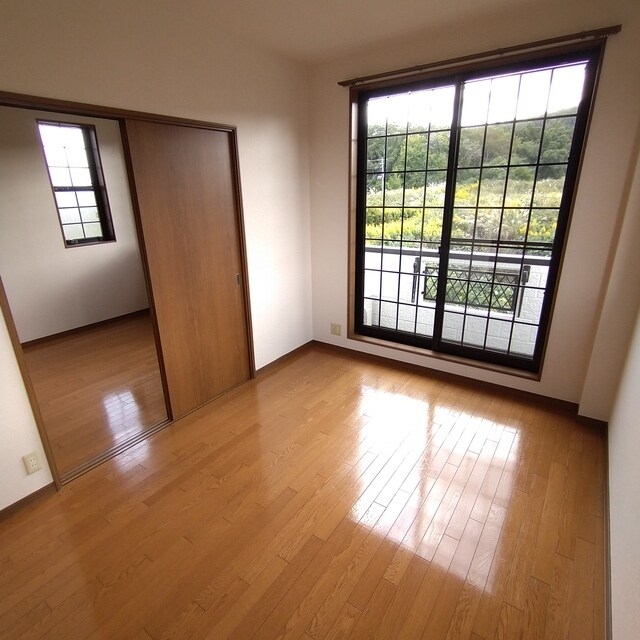 シュトラール弐番館の物件内観写真