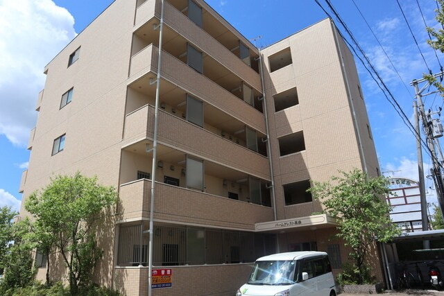 パームクレスト高森の物件外観写真