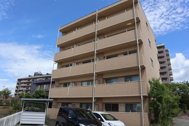 パームクレスト高森の物件外観写真