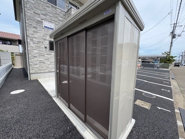 リベルテ栗生の物件外観写真