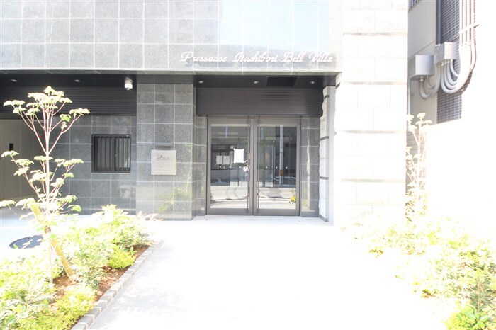 プレサンス立売堀ベルヴィルの物件外観写真