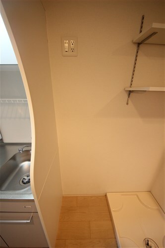 ラシュレエグゼ難波南の物件内観写真