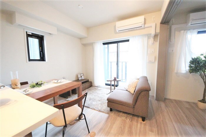 SK RESIDENCES SHINSAIBASHIの物件内観写真