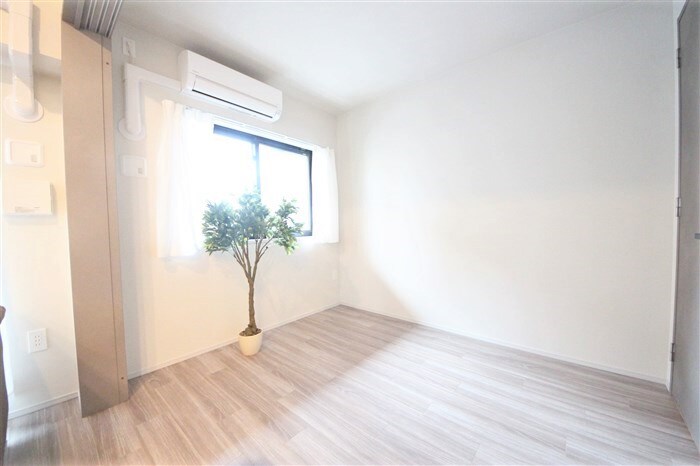 SK RESIDENCES SHINSAIBASHIの物件内観写真