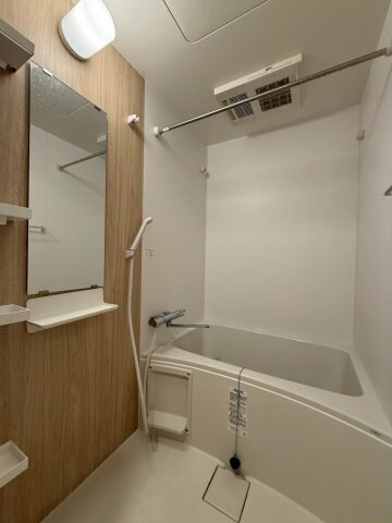 セレニテ難波グランデノールの物件内観写真