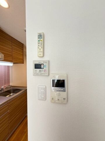 コーラルポワント難波WESTの物件内観写真