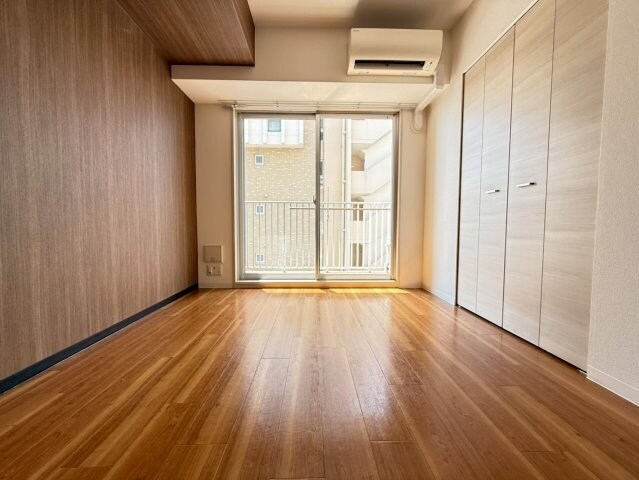 コーラルポワント難波WESTの物件内観写真