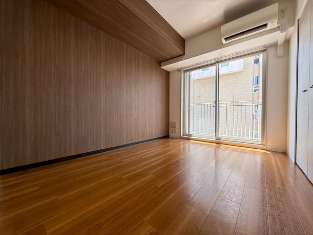 コーラルポワント難波WESTの物件内観写真