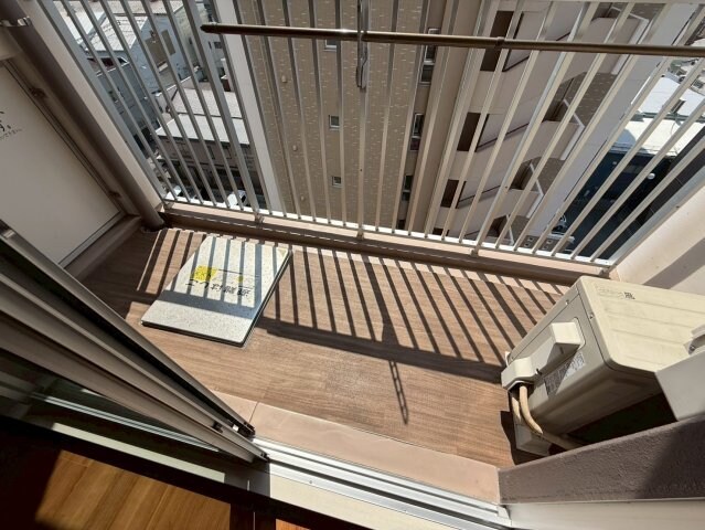 コーラルポワント難波WESTの物件内観写真