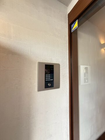 コーラルポワント難波WESTの物件内観写真