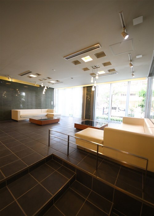 クロスレジデンス大阪新町の物件外観写真