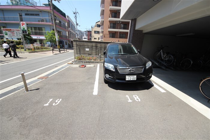 レジディア新大阪の物件外観写真