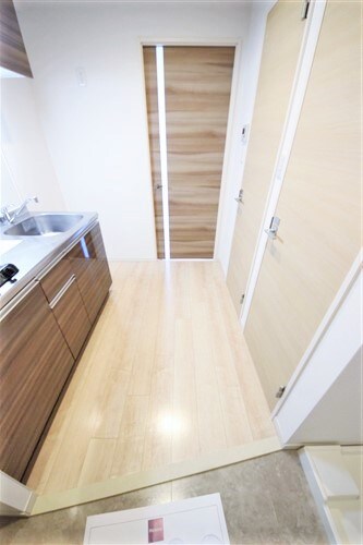 レジディア新大阪の物件内観写真