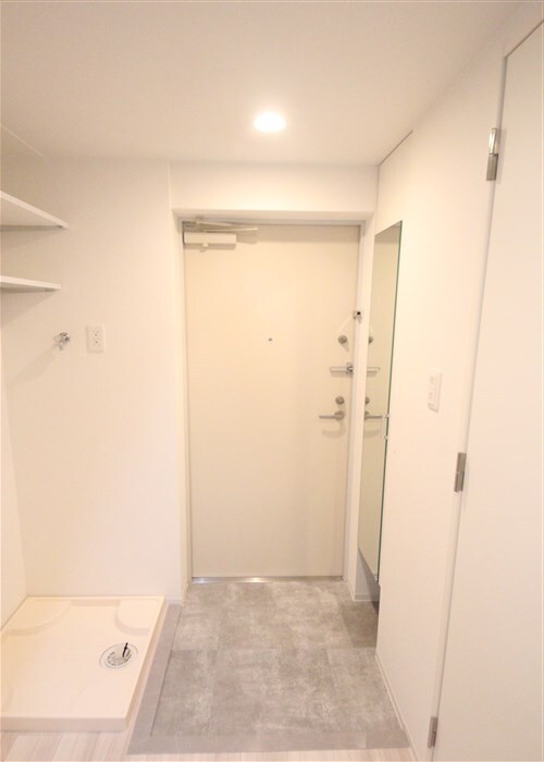 セレニテ難波グランデシュッドの物件内観写真