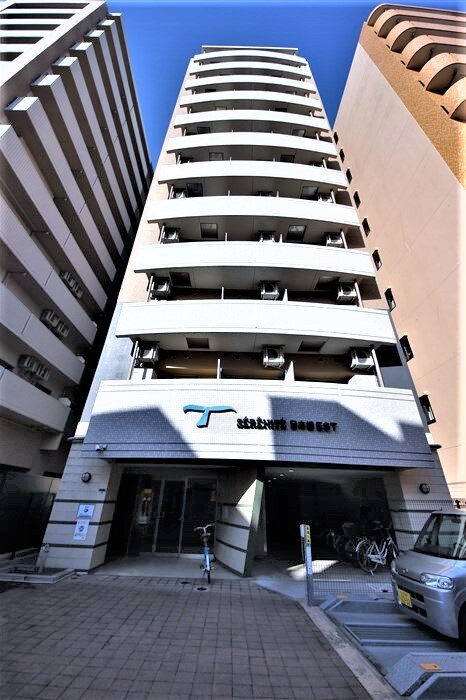 セレニテ日本橋ESTの物件外観写真