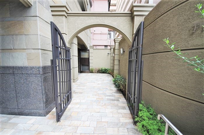 プリマクラッセの物件外観写真