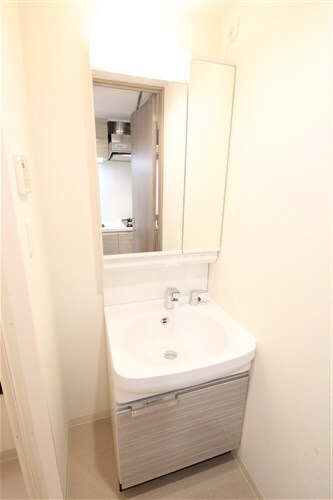 プレサンス堺筋本町センティスの物件内観写真