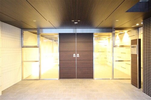 コンフォリア心斎橋EASTの物件外観写真