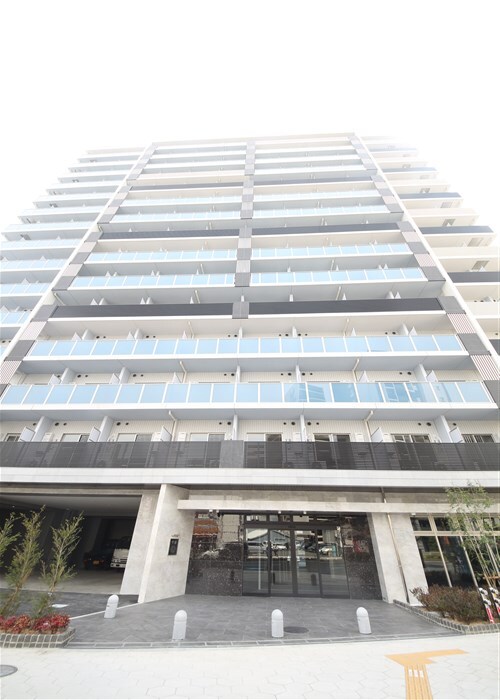 MELDIA CREST TAPP NAMBA-WESTの物件外観写真