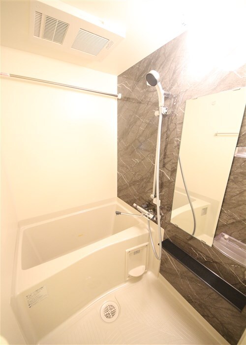 MELDIA CREST TAPP NAMBA-WESTの物件内観写真