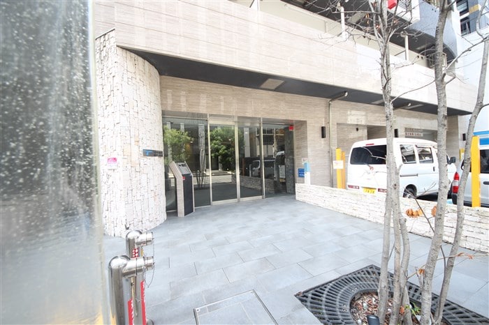 SERENiTE本町エコートの物件外観写真