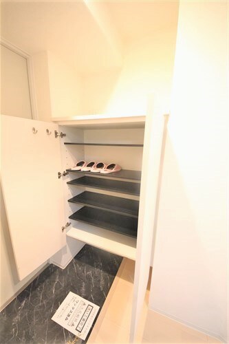 SERENiTE本町エコートの物件内観写真