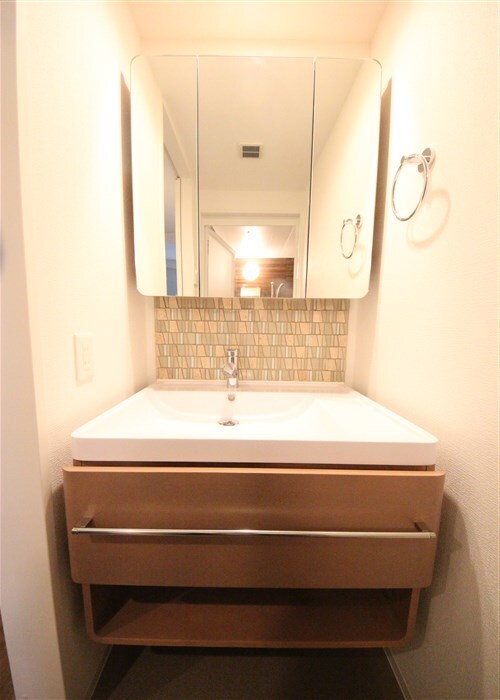 セレニテフラン本町の物件内観写真