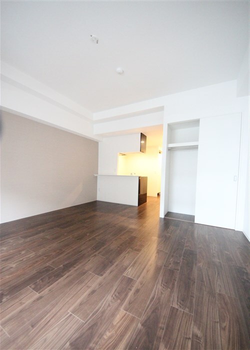 セレニテフラン本町の物件内観写真