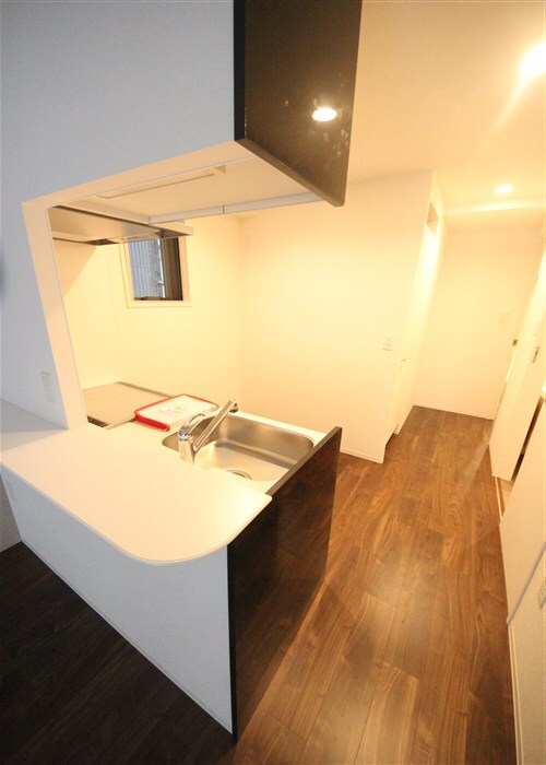 セレニテフラン本町の物件内観写真