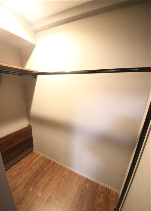 セレニテフラン本町の物件内観写真