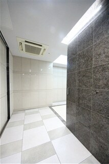 オリエンタル靱本町の物件外観写真