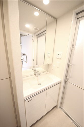 コンフォリア北堀江一丁目の物件内観写真