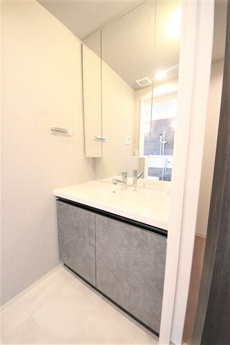 シーズンフラッツ阿波座の物件内観写真