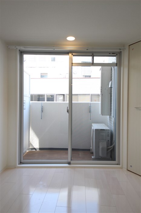 セレニテ梅田ESTの物件内観写真