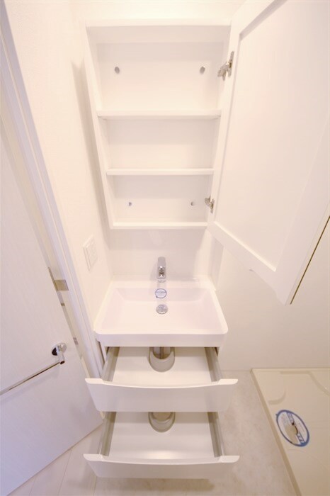 セレニテ梅田ESTの物件内観写真