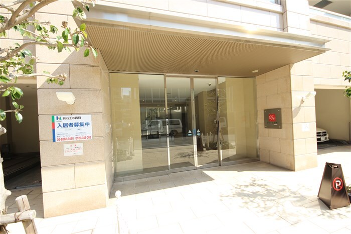 ドゥーエ谷町の物件外観写真