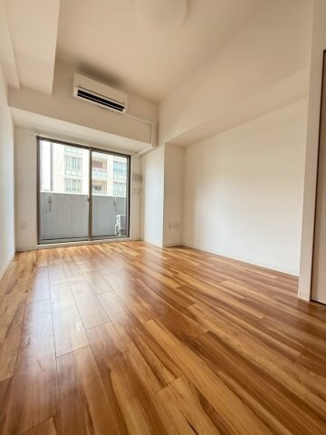 セレニテ本町グランデの物件内観写真