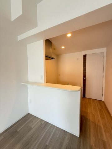 セレニテ難波グランデノールの物件内観写真