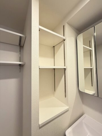 セレニテ難波グランデノールの物件内観写真