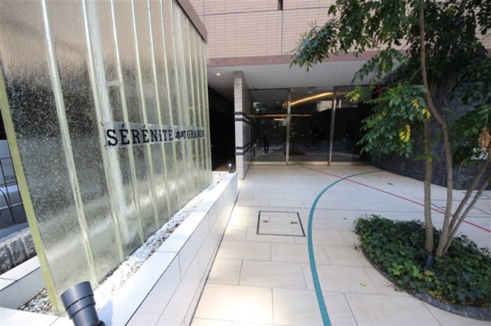 セレニテ本町グランデの物件外観写真