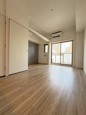 セレニテ難波グランデノールの物件内観写真