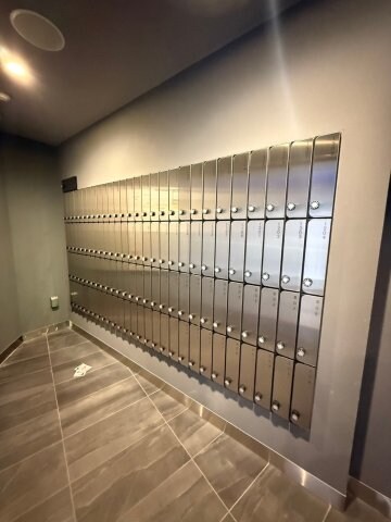 セレニテ難波グランデノールの物件内観写真