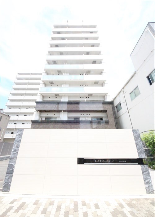 LaDouceur九条の物件外観写真