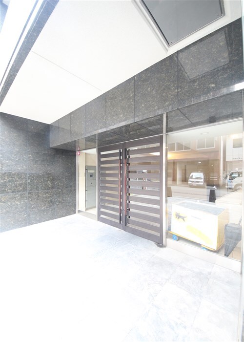 アーデンタワー西本町の物件外観写真