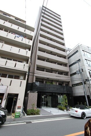 リーガル北堀江の物件外観写真