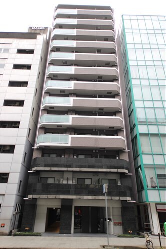 ルーエ本町の物件外観写真