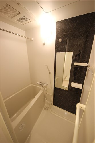 ルーエ本町の物件内観写真