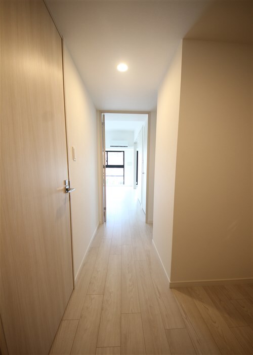 コンフォリア・リヴ新大阪WESTの物件内観写真