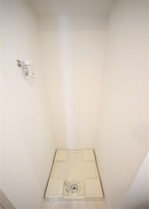 コンフォリア・リヴ新大阪WESTの物件内観写真